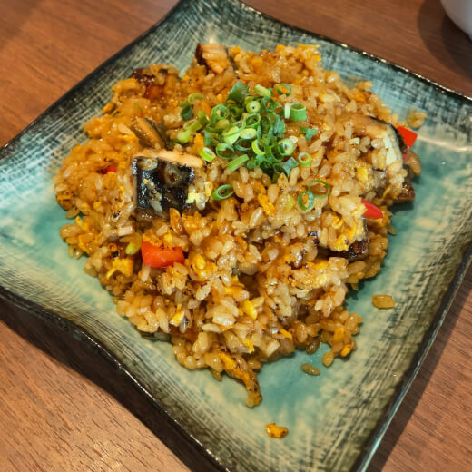 馬車道8　鰻チャーハン